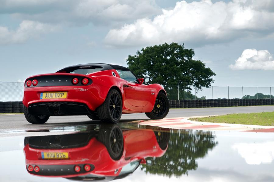  Lotus Elise Club Racer 2011 года  (фото 2 из 30)